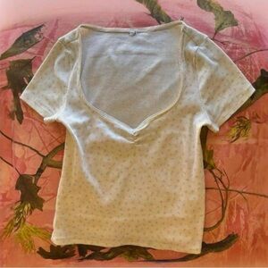 brandy melville / pacsun cream white coquette girl's floral ribbed baby tee